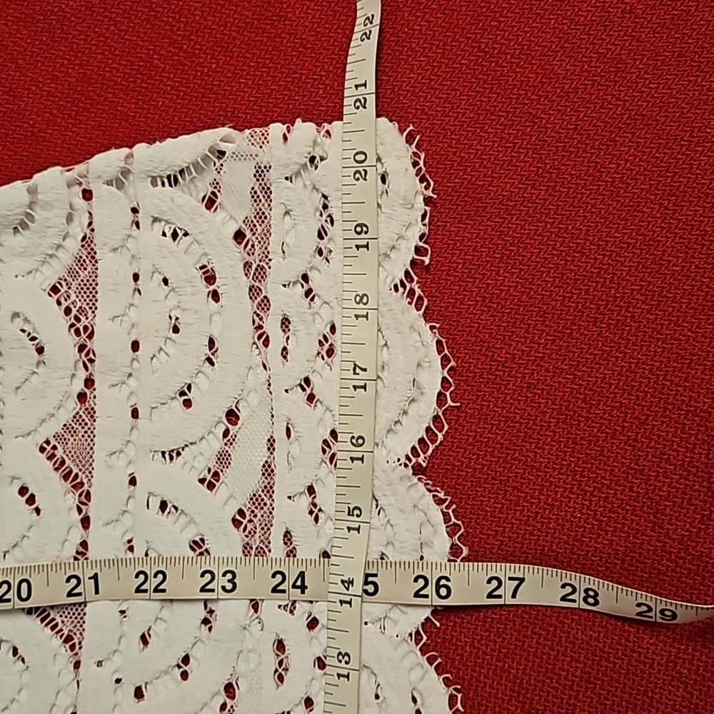 PILYQ white crochet lace look beach cover up tank top EUC M/L tropical - Picture 7 of 9